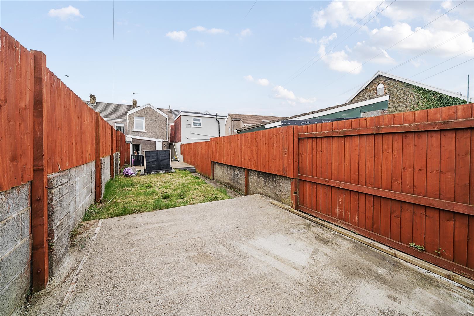 High Street, Gorseinon, Swansea, SA4 4BT
